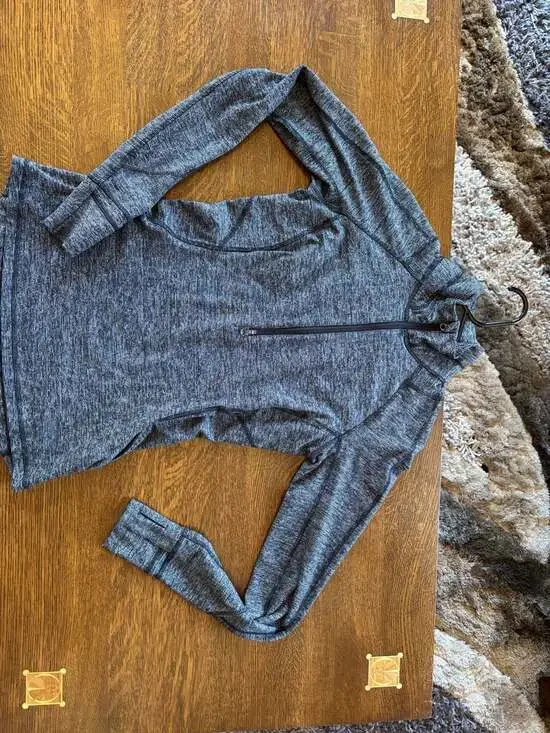 Lululemon Set: Run: Swiftly 1/2 Zip(6) & Cropped High-Rise Leggings (Size 2) - Picture 5 of 10